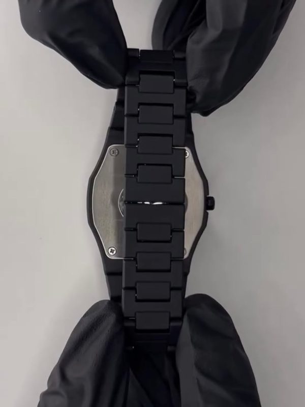 Black Aura Quartz Watch – Premium Quality & Finish | Black Color Watch